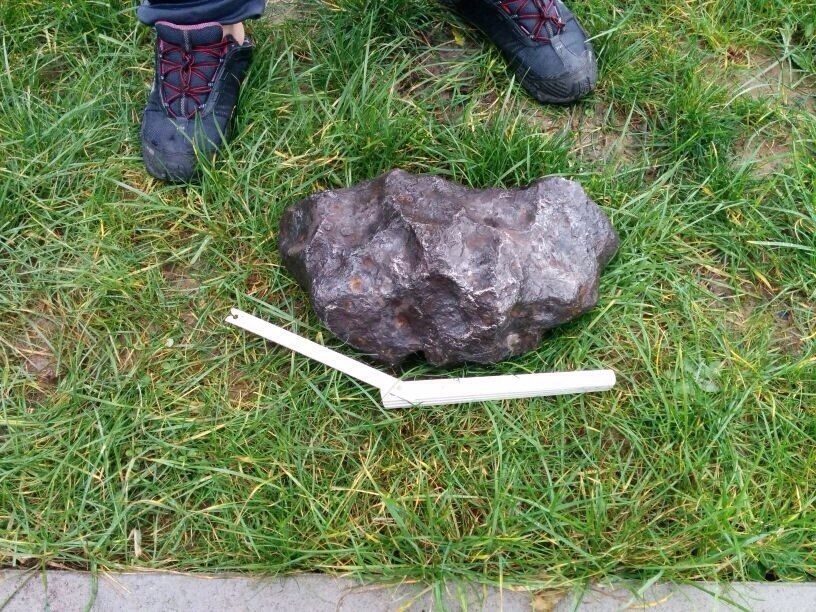 40.5kgUS ,500.00 (3)Uruacu陨石.jpg